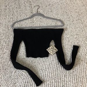 NEW off the shoulder cropped blouse